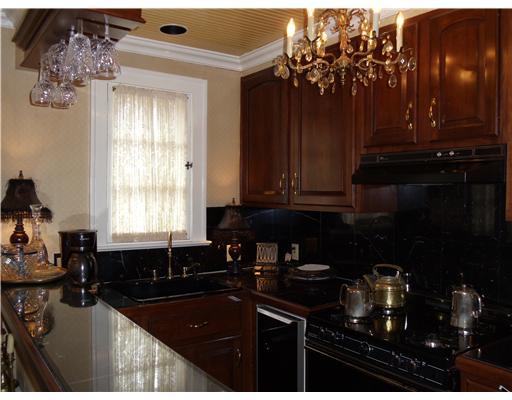 619 Olympia Road Pittsburgh, PA 15211 - Photo 4 of 18 Kitchen.