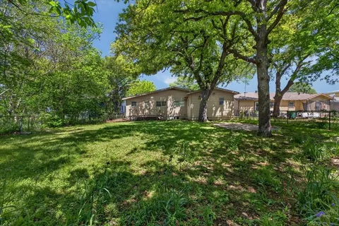 $260,000 | 6828 Greenlee Street, Fort Worth, TX 76112