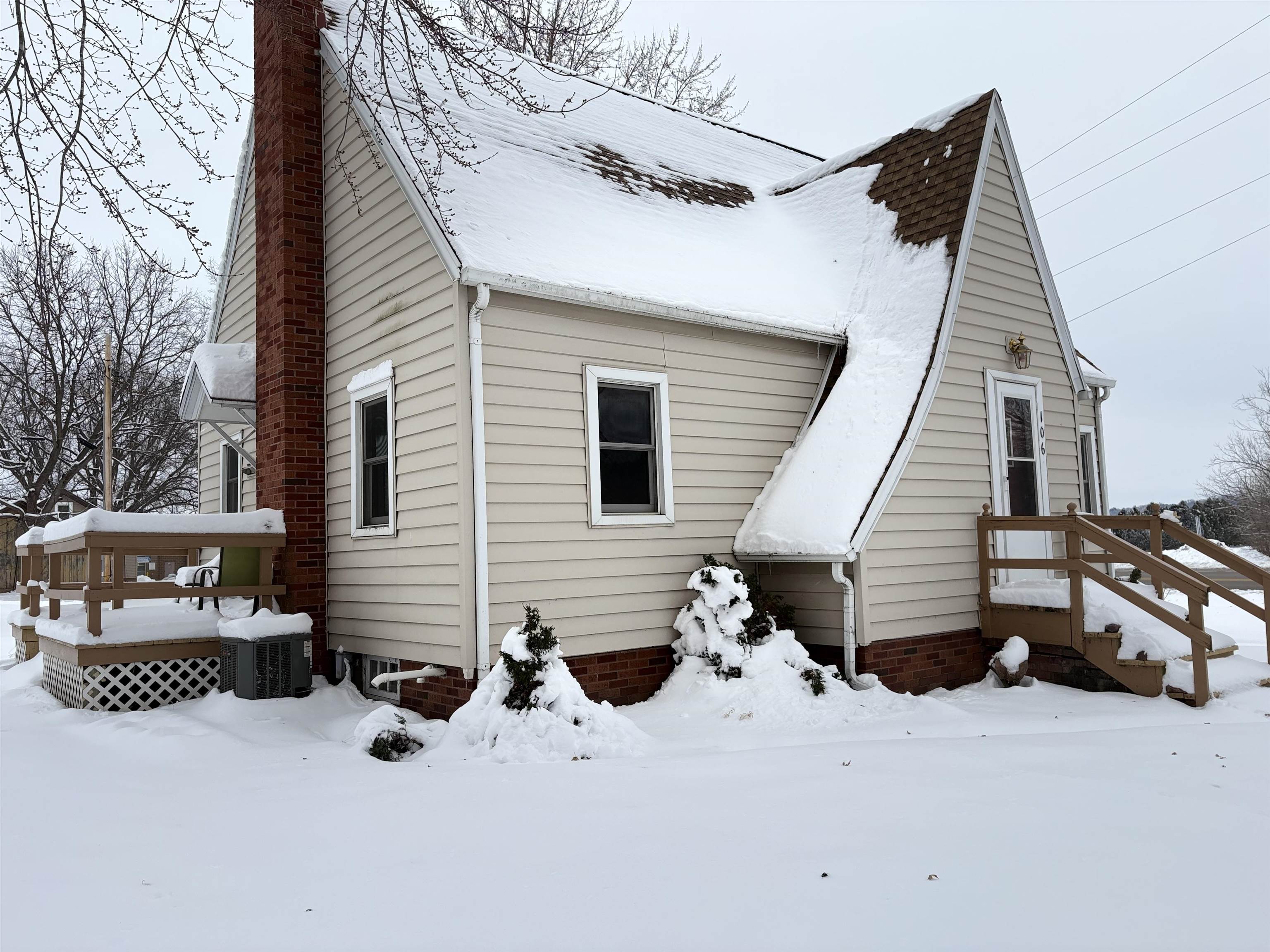 1060 Oak Street Plain, WI 53577 - Photo 2 of 32