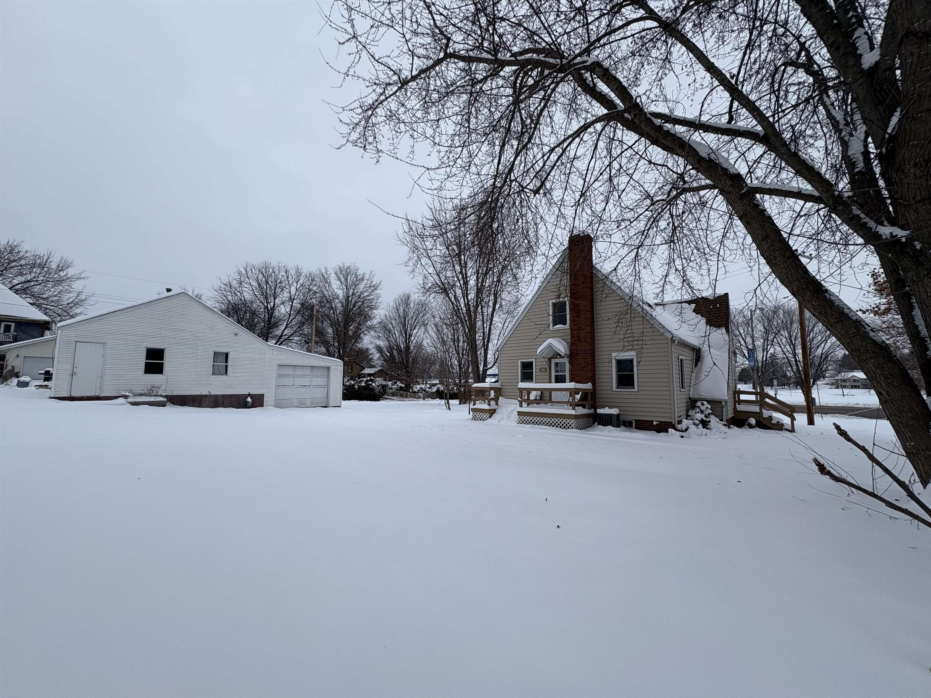 1060 Oak Street Plain, WI 53577 - Photo 27 of 32