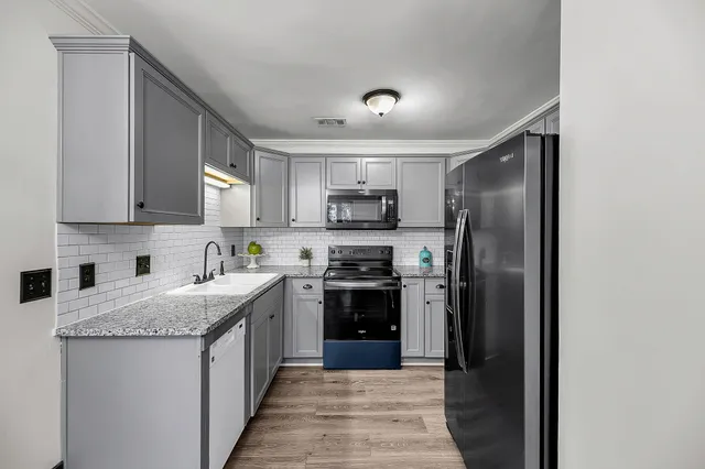 $170,000 | 6287 Rolling Fork Road, Unit B, North Charleston, SC 29406