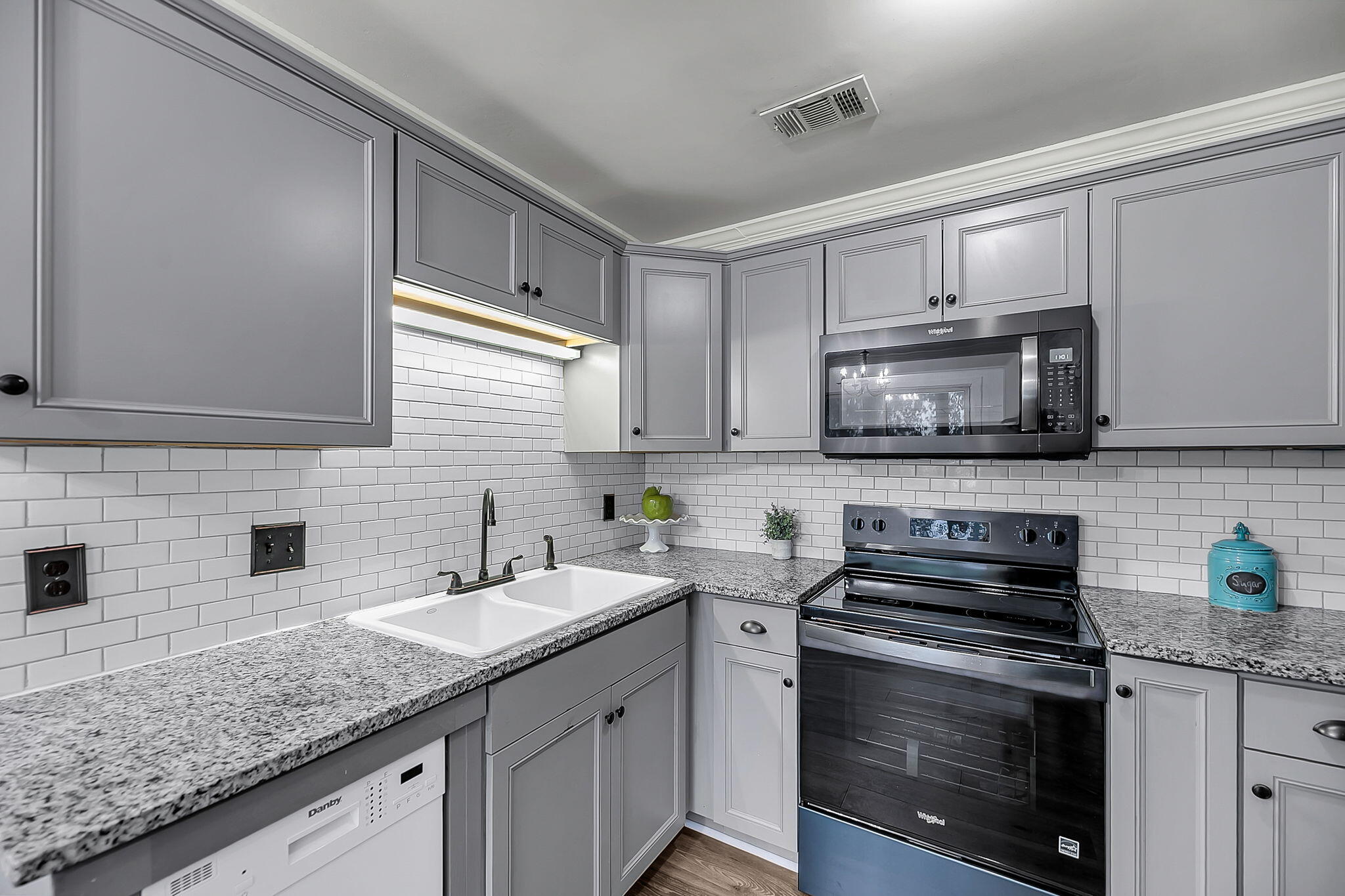 6287 Rolling Fork Road, Unit B North Charleston, SC 29406 - Photo 6 of 20 Kitchen