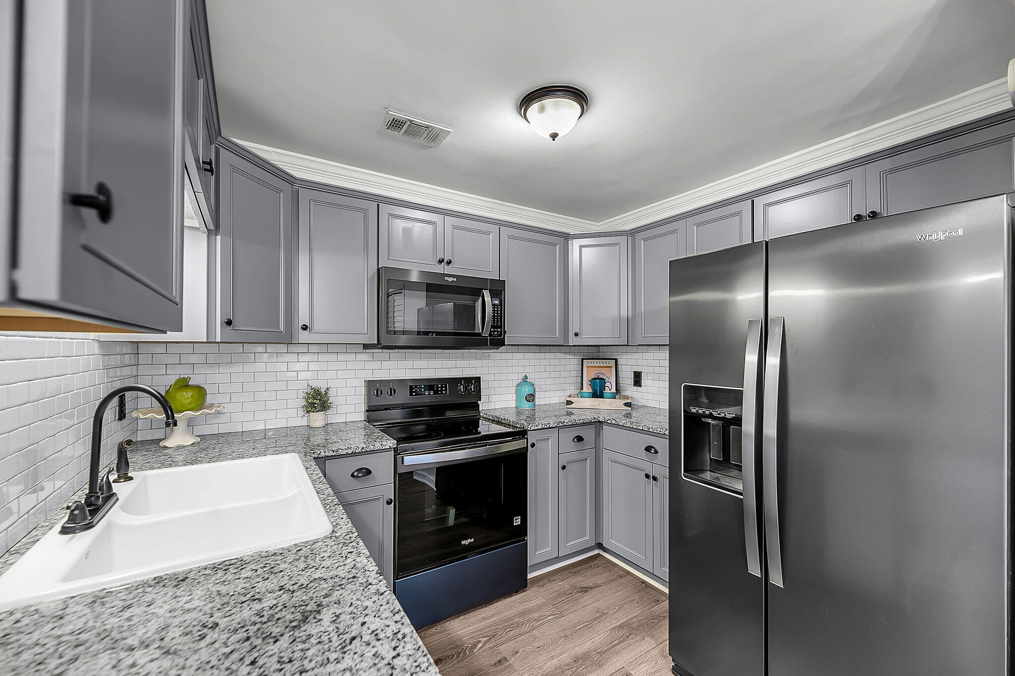 6287 Rolling Fork Road, Unit B North Charleston, SC 29406 - Photo 7 of 20 Kitchen