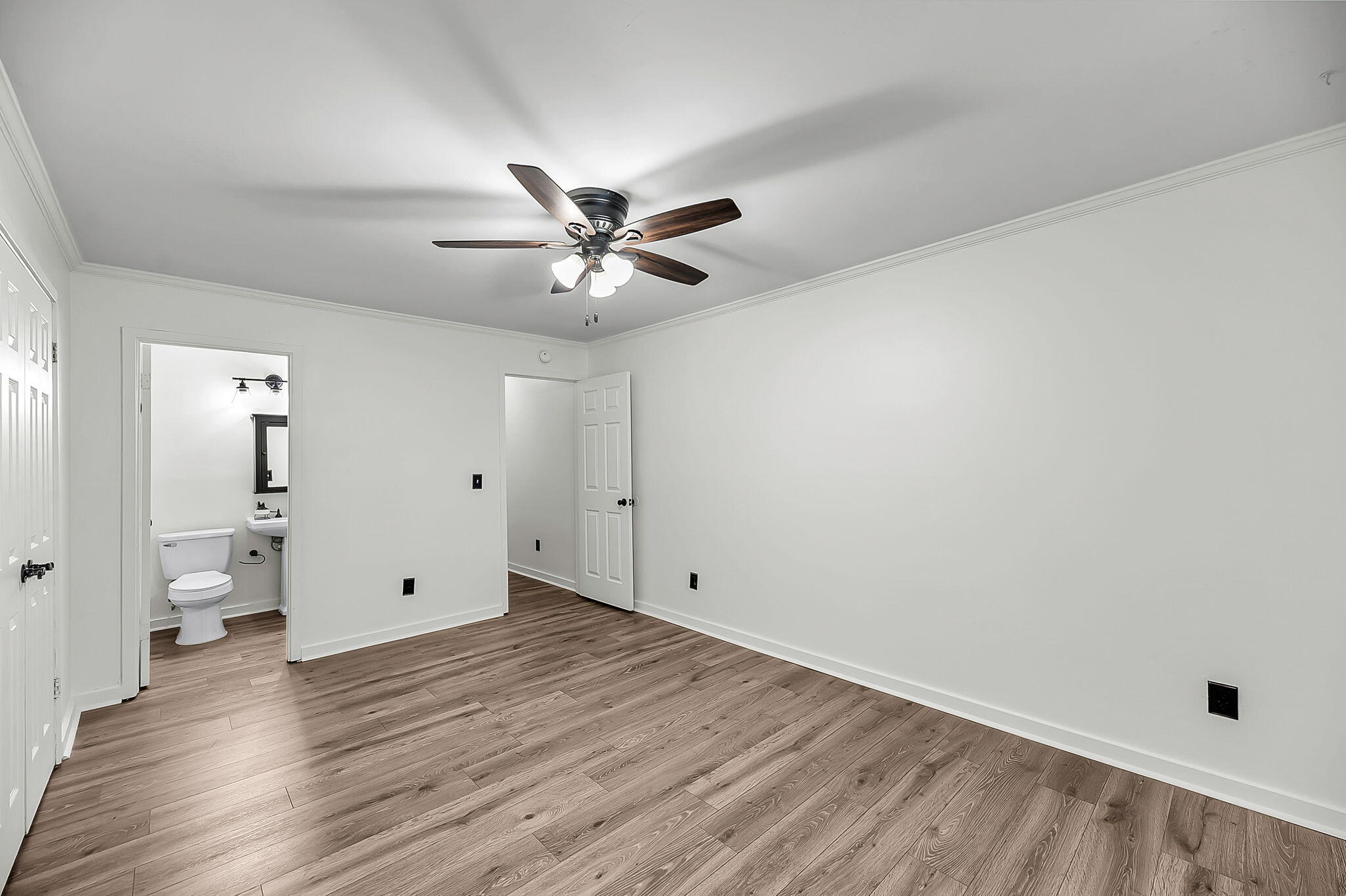 6287 Rolling Fork Road, Unit B North Charleston, SC 29406 - Photo 9 of 20 Primary Bedroom