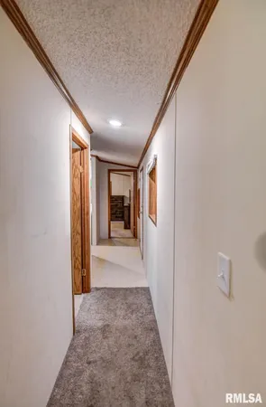 $145,000 | 1553 South Shumway Street, Taylorville, IL 62568