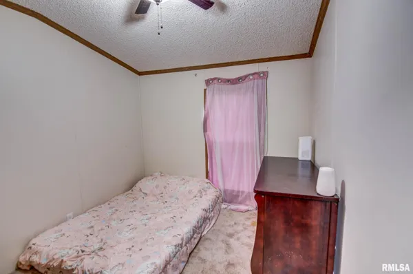 $145,000 | 1553 South Shumway Street, Taylorville, IL 62568
