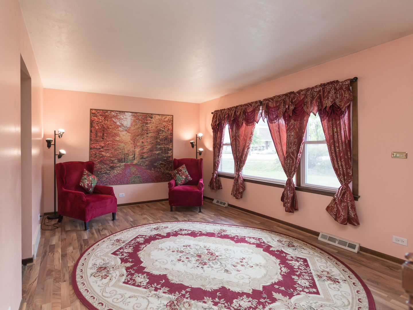 111 East Devon Avenue Bartlett, IL 60103 - Photo 4 of 20 a very nice looking room with a couch