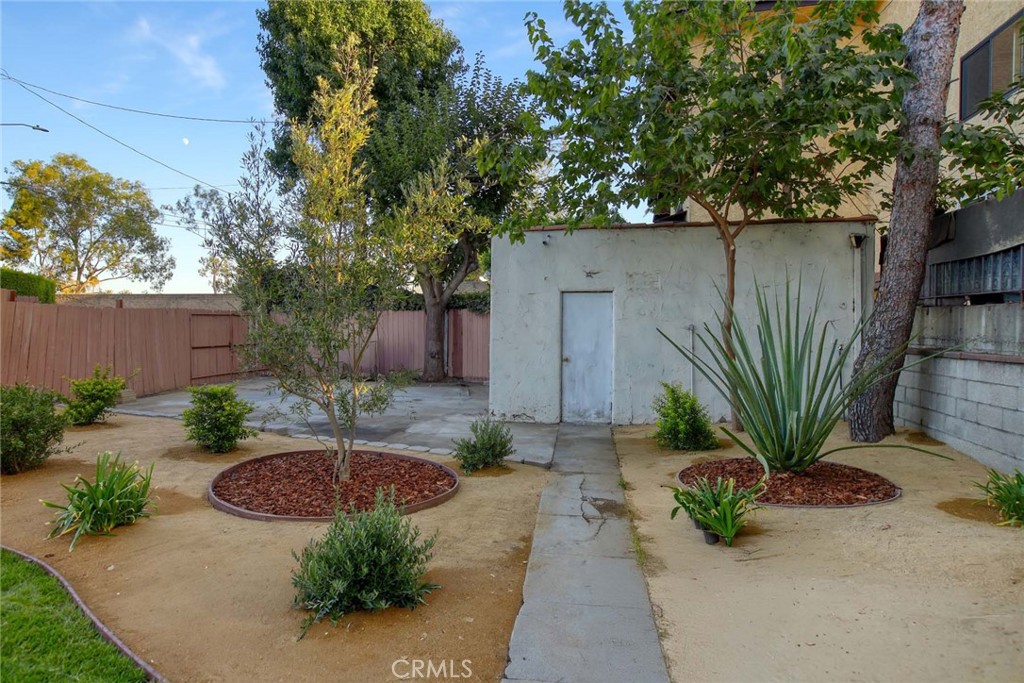 822 Monterey Road Glendale, CA 91206 - Photo 41 of 51 Gallery Image 41