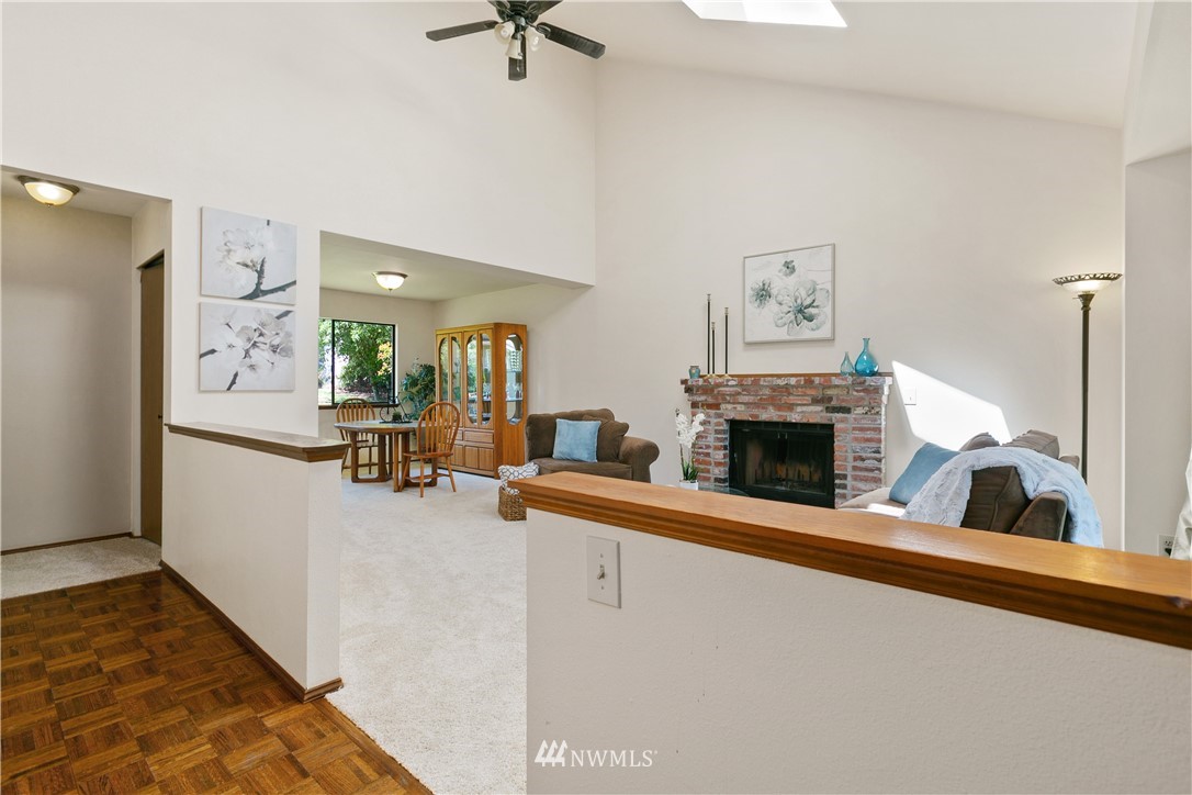 23608 Meridian Place West Bothell, WA 98021 - Photo 4 of 25
