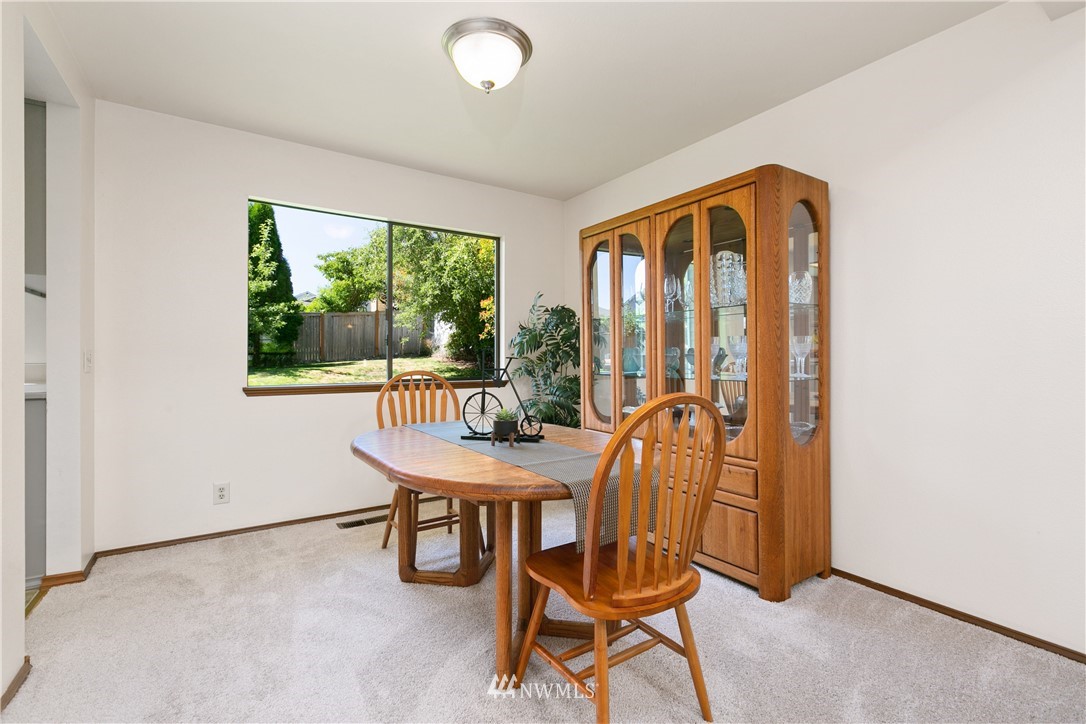 23608 Meridian Place West Bothell, WA 98021 - Photo 6 of 25
