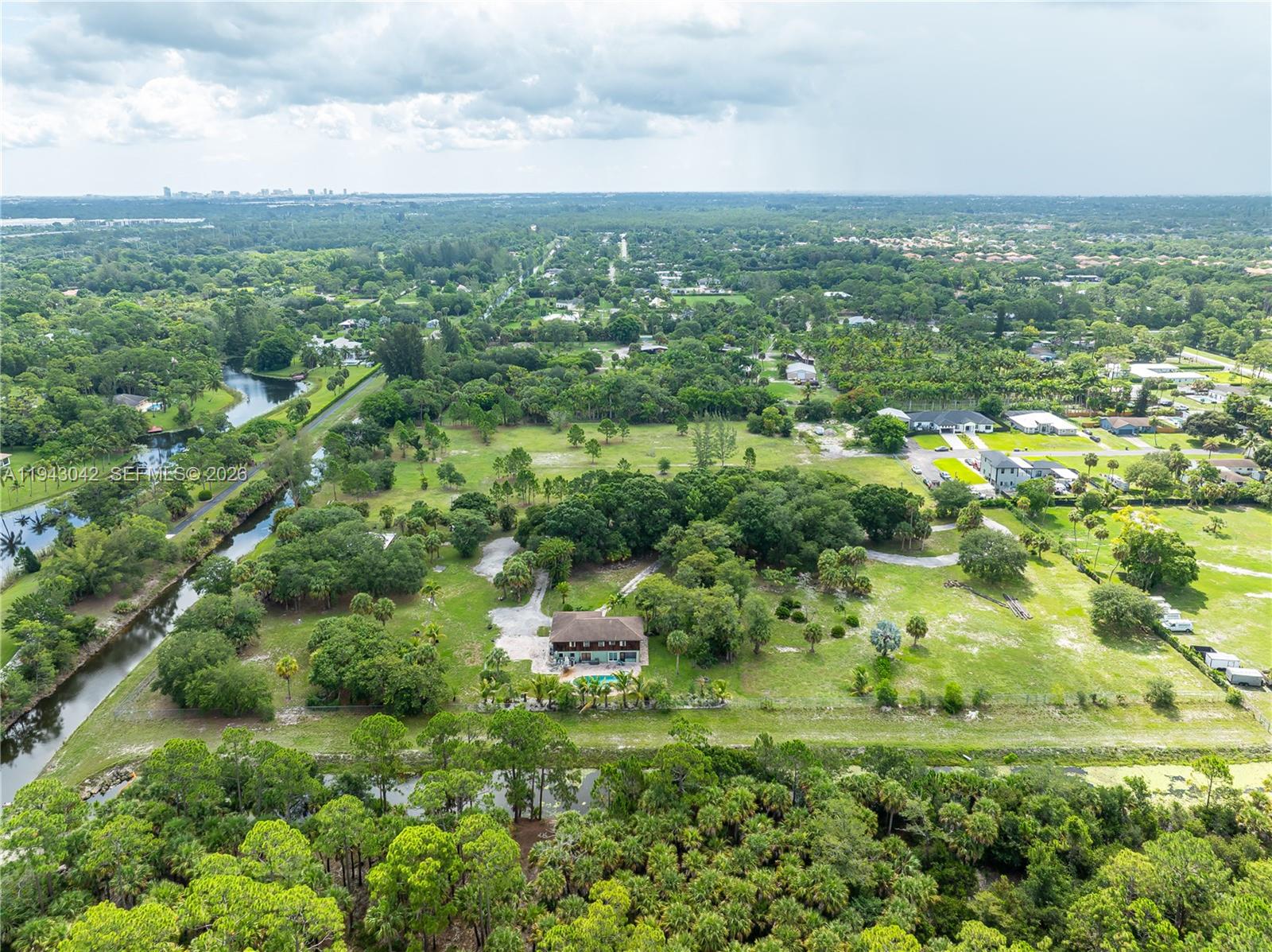 576 Marshall Road West Palm Beach, FL 33413 - Photo 42 of 44 a view of a city with lush green forest