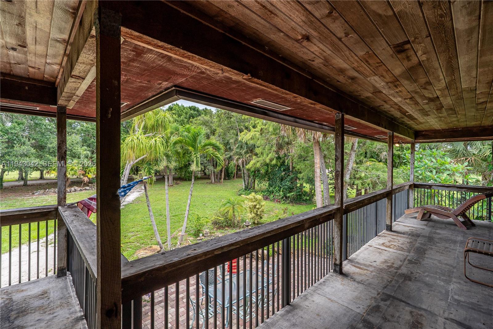 576 Marshall Road West Palm Beach, FL 33413 - Photo 5 of 44