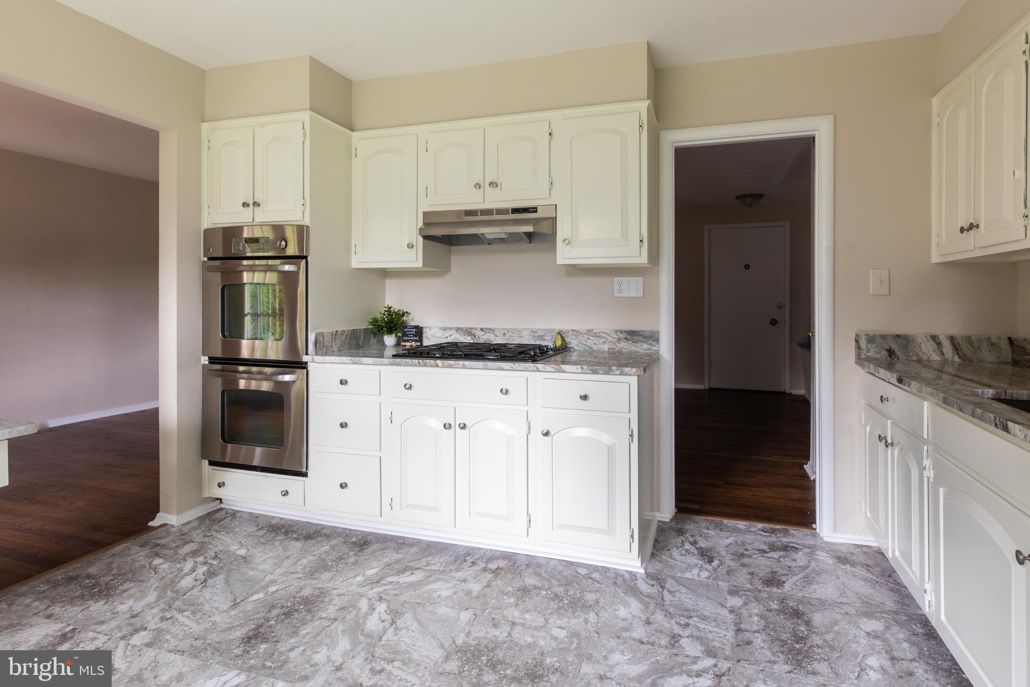 10505 Hutting Place Silver Spring, MD 20902 - Photo 12 of 27