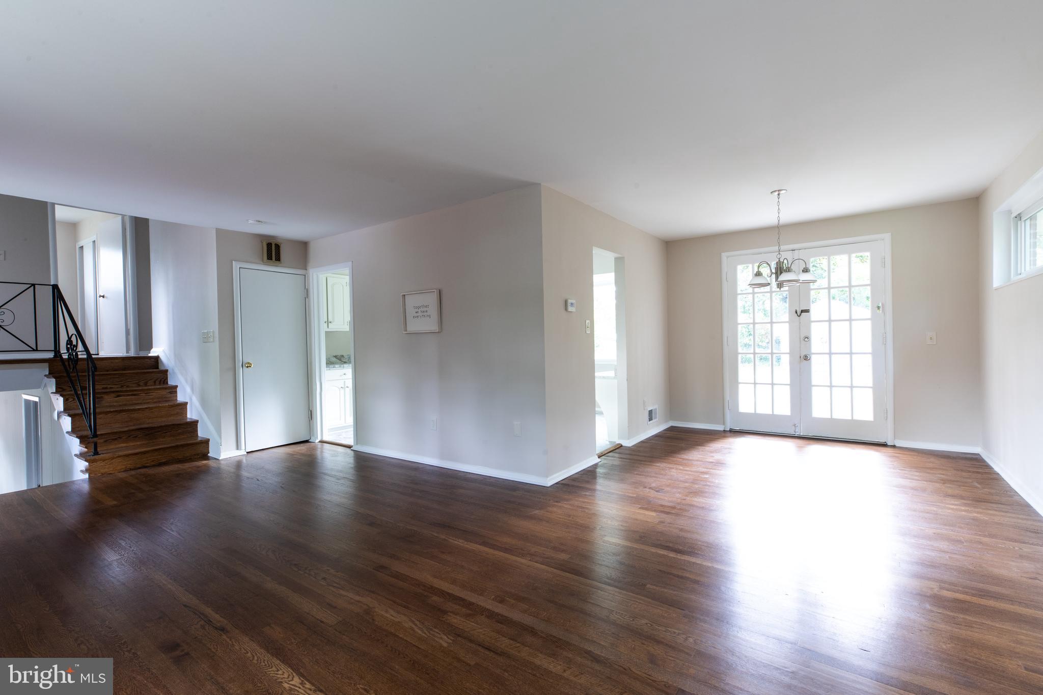 10505 Hutting Place Silver Spring, MD 20902 - Photo 4 of 27