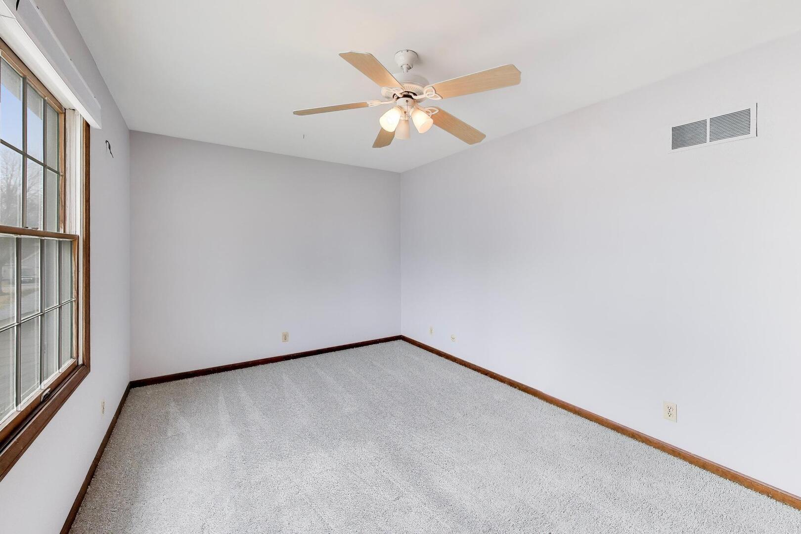 56 Winthrop New Road Sugar Grove, IL 60554 - Photo 24 of 46