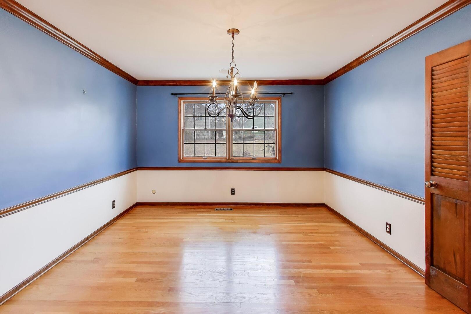 56 Winthrop New Road Sugar Grove, IL 60554 - Photo 8 of 46