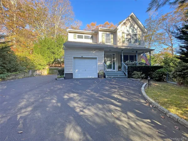 $799,000 | 64 Glen Road, Baiting Hollow, NY 11933