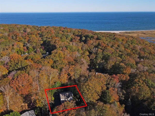 $849,999 | 64 Glen Road, Baiting Hollow, NY 11933