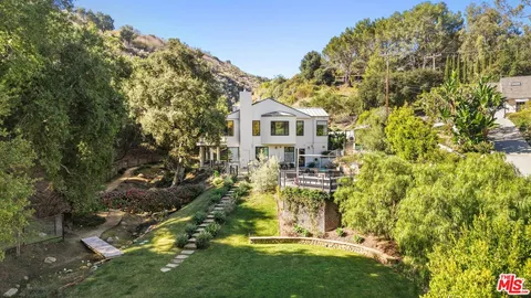 $5,395,000 | 28222 Via Acero, Malibu, CA 90265