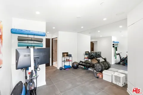 $5,395,000 | 28222 Via Acero, Malibu, CA 90265