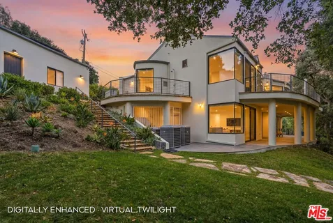 $5,395,000 | 28222 Via Acero, Malibu, CA 90265
