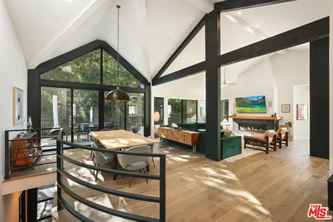 $5,395,000 | 28222 Via Acero, Malibu, CA 90265