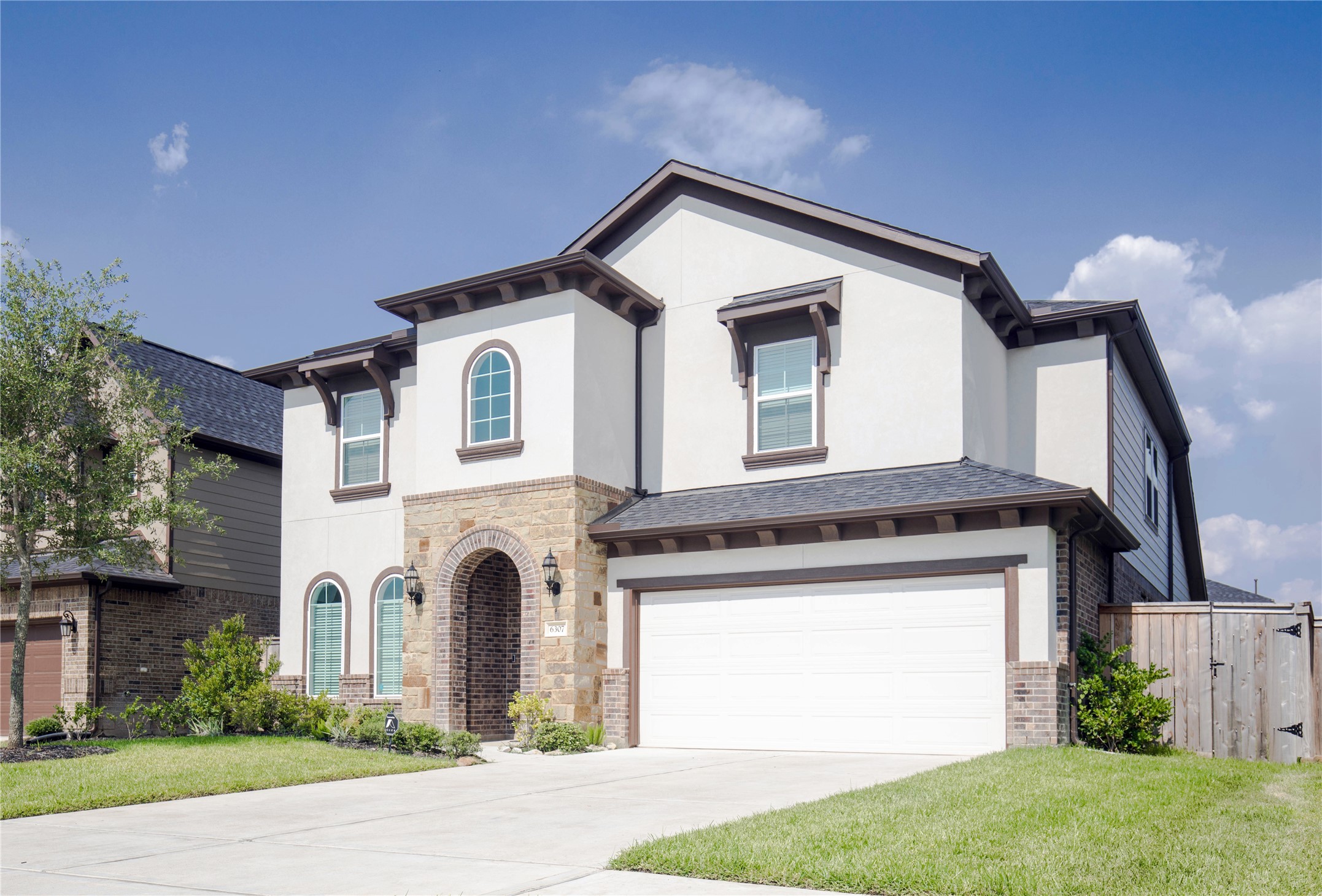 6307 Grand Drift Court Katy, TX 77494 - Photo 2 of 24 Nice house is in gated community.