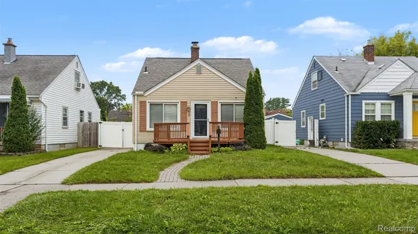 $2,300 | 425 North Minerva Avenue, Royal Oak, MI 48067