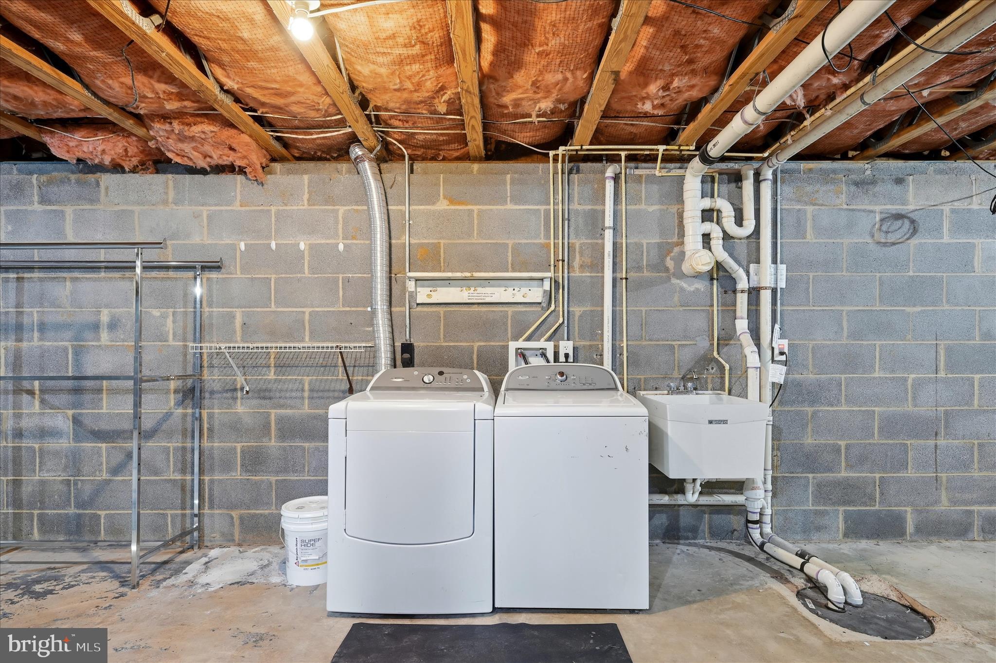 804 North Reymann Street Ranson, WV 25438 - Photo 37 of 53 a utility room with dryer and washer