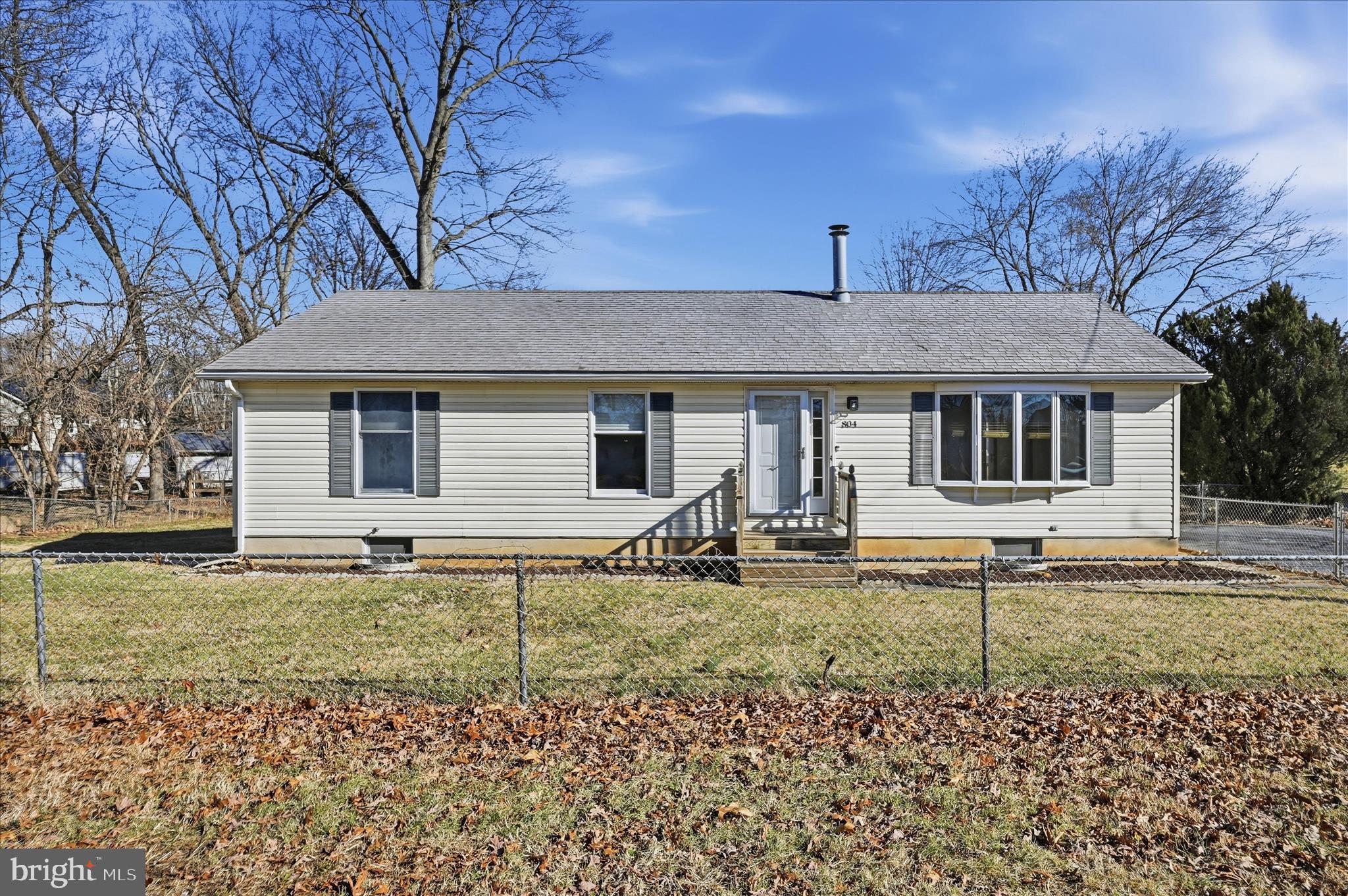 804 North Reymann Street Ranson, WV 25438 - Photo 4 of 53 front view of a house with a yard