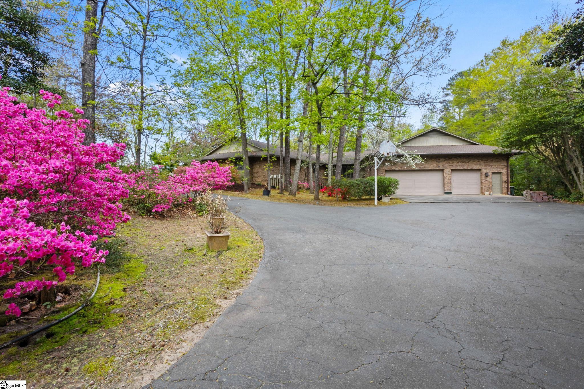 519 Huntington Road Greenville, SC 29615 - Photo 34 of 38