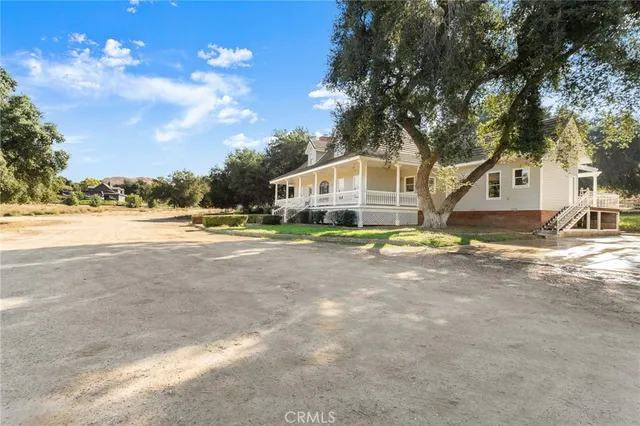 $2,265,000 | 30301 Oak Grove Drive, Redlands, CA 92373