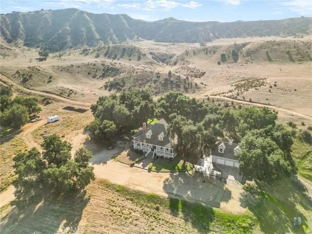 $2,265,000 | 30301 Oak Grove Drive, Redlands, CA 92373