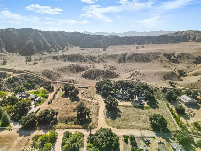 $2,265,000 | 30301 Oak Grove Drive, Redlands, CA 92373