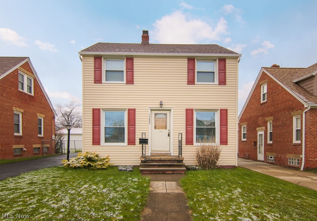 13007 Grannis Road Cleveland, OH 44125 - Photo 2 of 33 Gallery Image 2