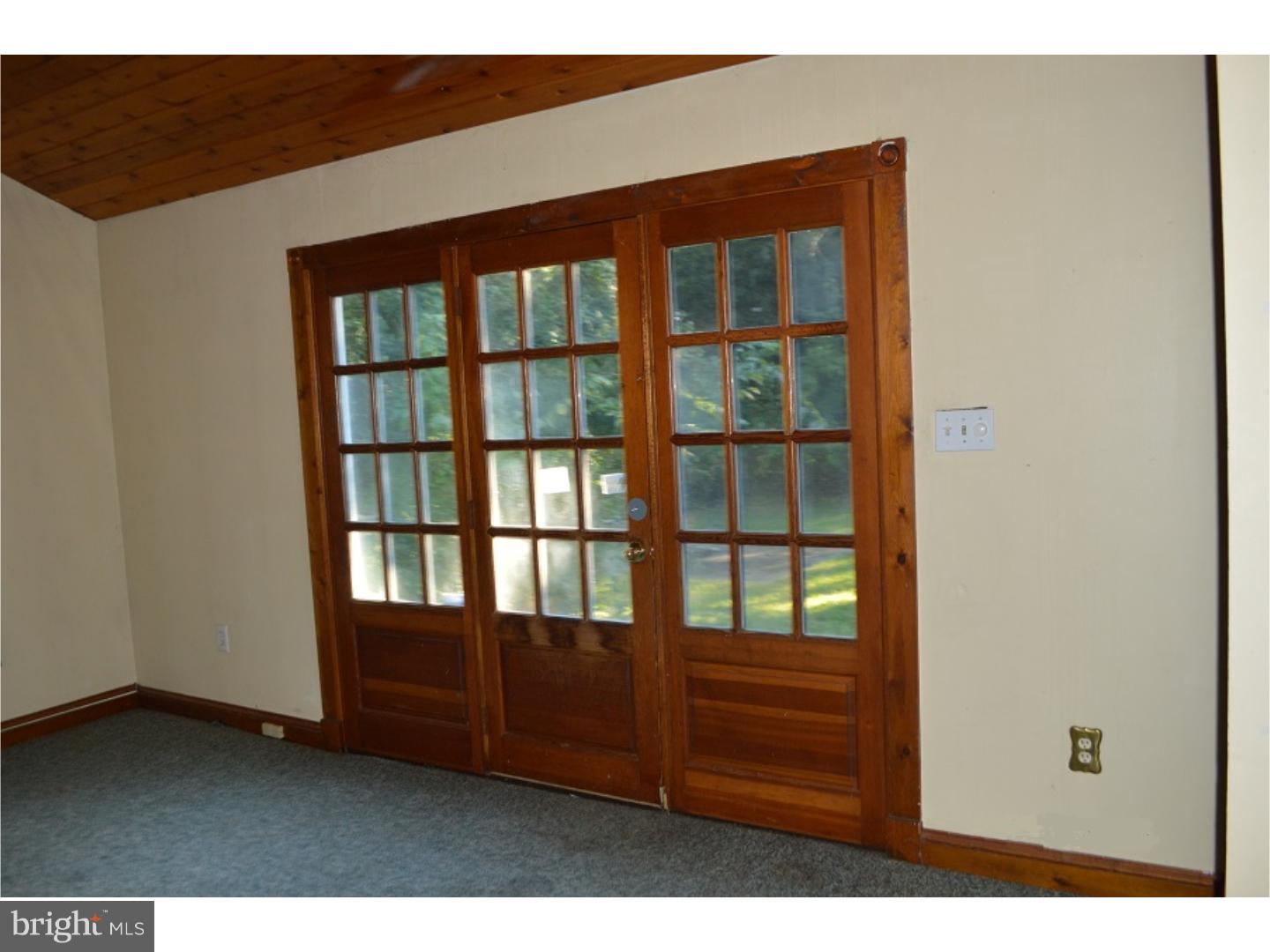 937 Sicklerville Road Sicklerville, NJ 08081 - Photo 7 of 12