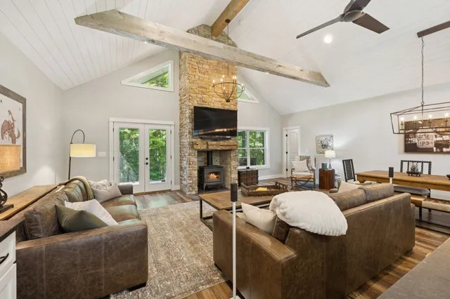 $915,000 | 7903 Daugherty-Capley Road, Primm Springs, TN 38476