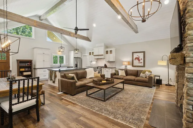 $915,000 | 7903 Daugherty-Capley Road, Primm Springs, TN 38476