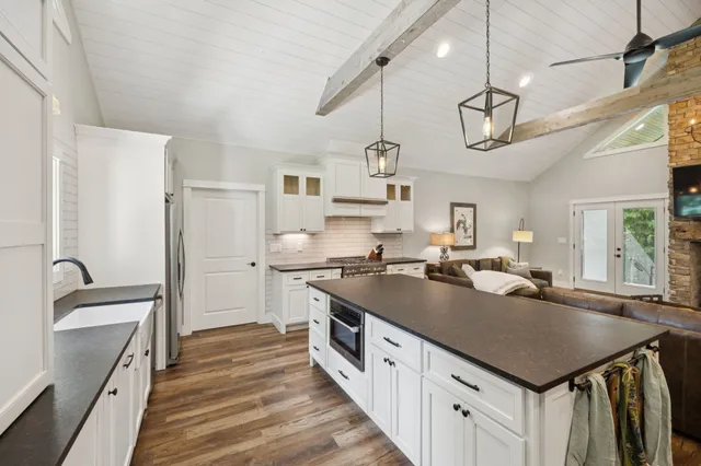 $915,000 | 7903 Daugherty-Capley Road, Primm Springs, TN 38476