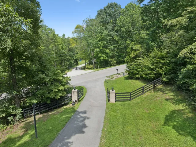 $915,000 | 7903 Daugherty-Capley Road, Primm Springs, TN 38476