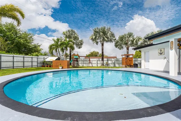 $4,700 | 11220 Southwest 181st Terrace, Unit 11220, Miami, FL 33157