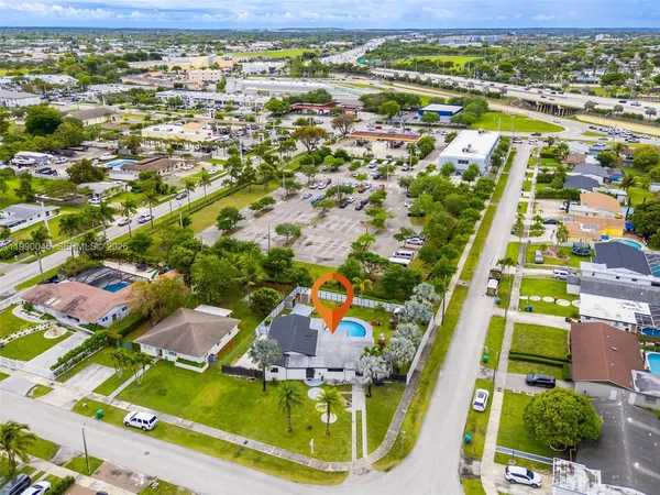 $4,700 | 11220 Southwest 181st Terrace, Unit 11220, Miami, FL 33157