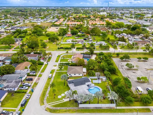 $4,700 | 11220 Southwest 181st Terrace, Unit 11220, Miami, FL 33157