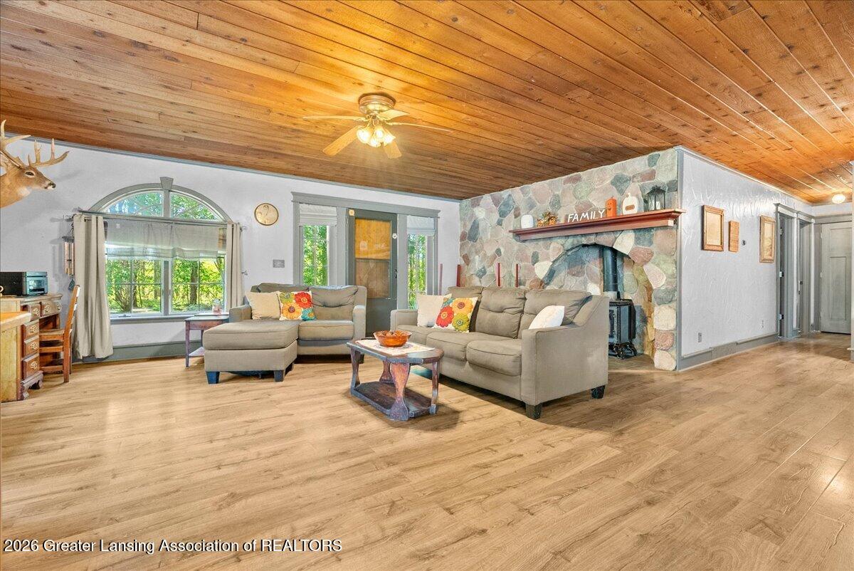 4211 South Lyons Road Lyons, MI 48851 - Photo 6 of 30 17-Media Jett -16