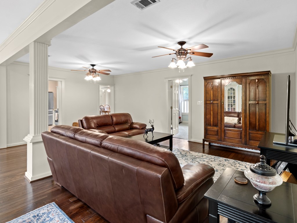 380 An County Road Palestine, TX 75803 - Photo 46 of 62