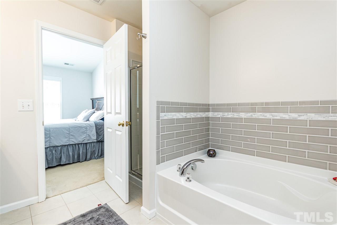 3066 Settle In Lane Raleigh, NC 27614 - Photo 14 of 30 Gallery Image 14