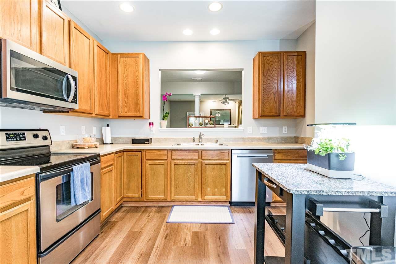 3066 Settle In Lane Raleigh, NC 27614 - Photo 3 of 30 Gallery Image 3