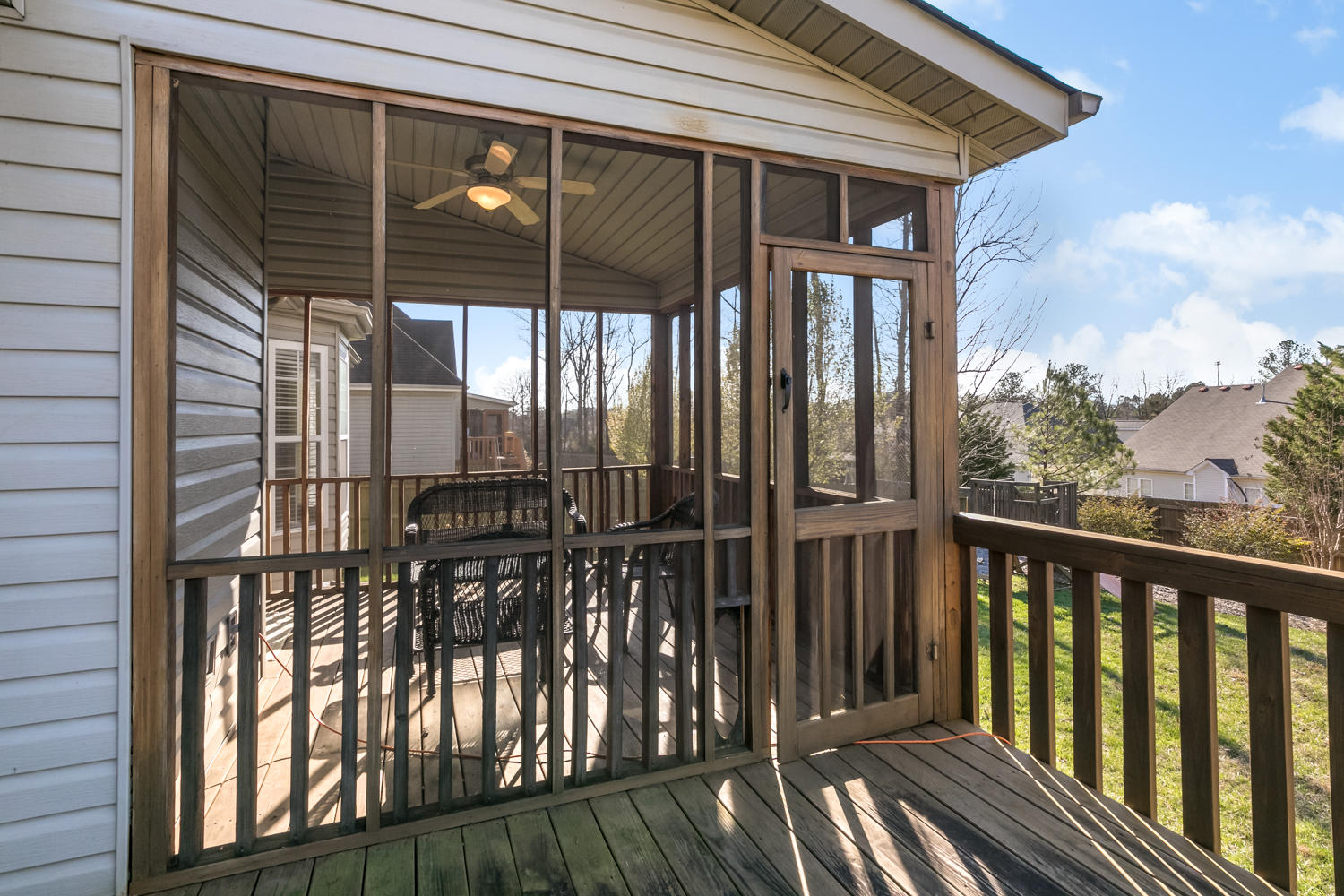 2481 Triangle Farm Road Chattanooga, TN 37421 - Photo 29 of 31 Back Grill Deck