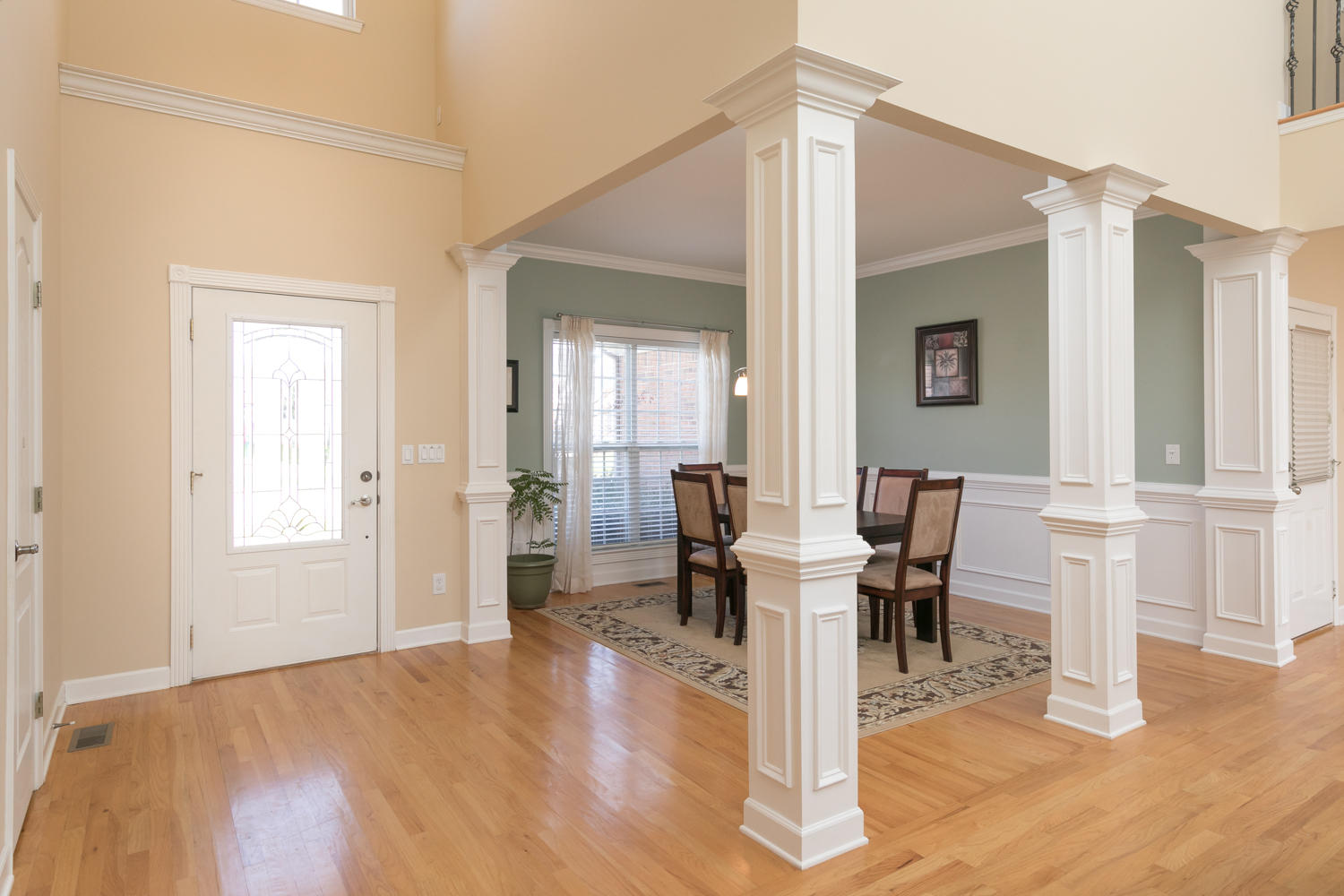 2481 Triangle Farm Road Chattanooga, TN 37421 - Photo 4 of 31 Foyer to Dining Room