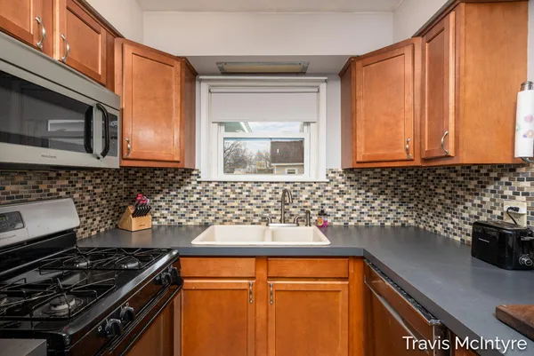 $260,000 | 607 North Washington Street, Lowell, MI 49331